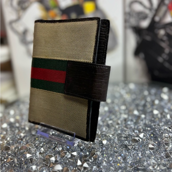 Gucci vintage Web ring agenda cover EUC - Picture 3 of 12